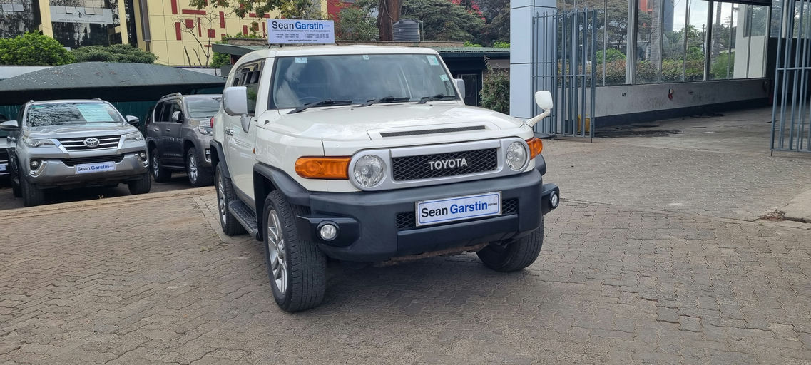 2013 Toyota FJ Cruiser 