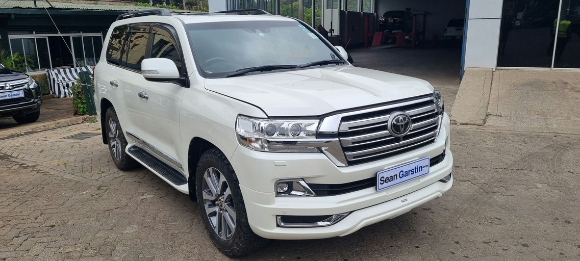 2019 Toyota Land Cruiser ZX