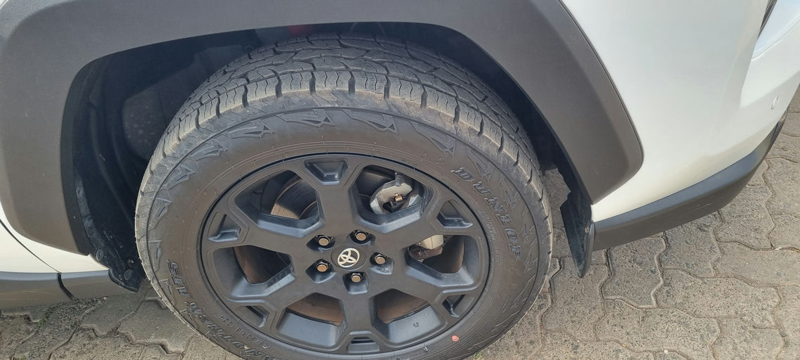 Toyota RAV4 Adventure Off Road Package photo 12