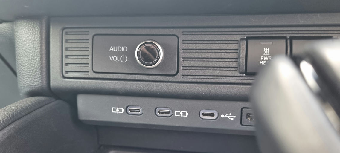 Toyota  Land Cruiser 250 VX  photo 11